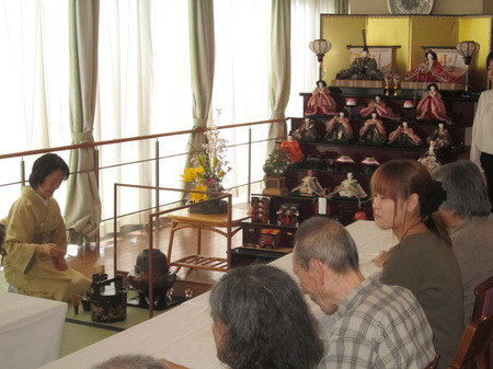 春のお茶会 2日目 (2019年 4月 3日) 2019-03-09 006.JPG